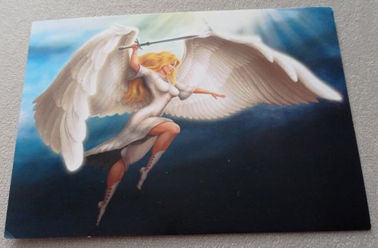 Посткроссинг. Открытка из Литвы: девушка с крыльями  (10х15). Марки, прошла почту.