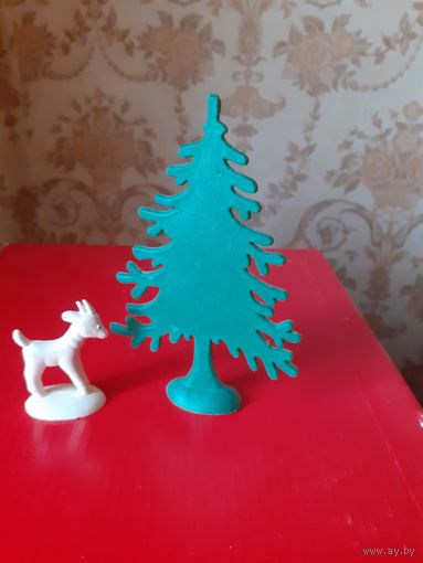 Елка и козленок