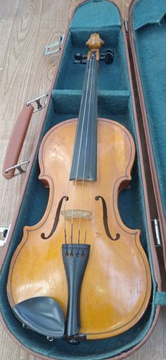 Скрипка 2/4 целая футляр полный комплект