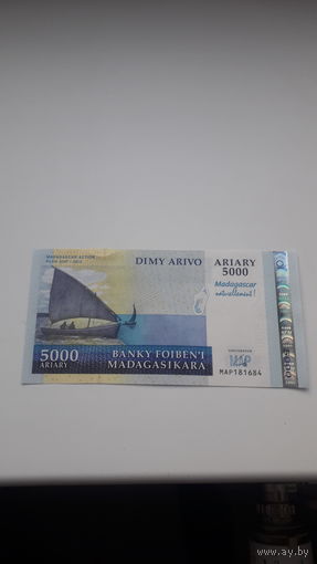 МАДАГАСКАР 5000 аруару