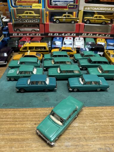 Москвич 412 цвет кипарис, Агат, Тантал. 11 февраля в среду намечаем вечер в зеленых тонах и оттенках. Ставим будильник на 22-00 и пополняем коллекцию саратовских моделей!