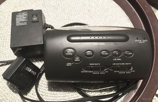 Радиоприемник-будильник Sony ICF-C490 Alarm Clock Radio Am FM Snooze