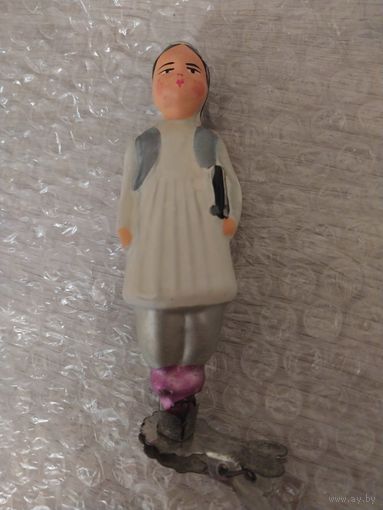 Ёлочная игрушка "Узбечка с книгой" редкая С РУБЛЯ.