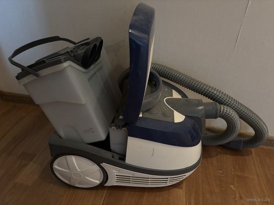 Моющий пылесос Zelmer Aquawelt 1600W для сухой и влажной уборки, полный комплект принадлежностей с паспортом