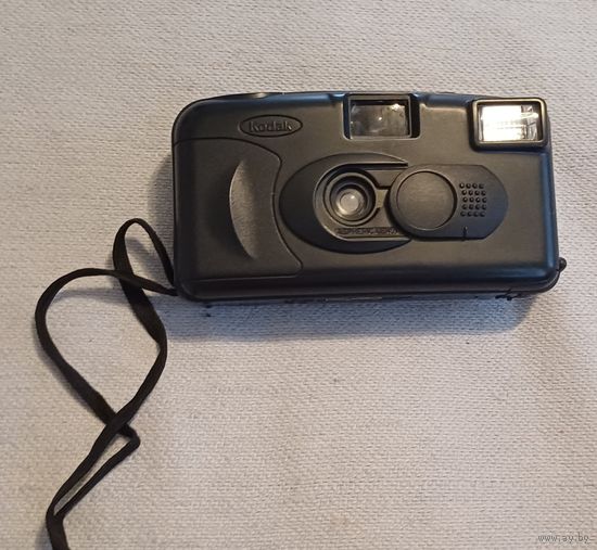 Фотоаппарат Kodak с чехлом