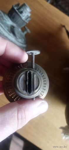 Запчасти для антикварных ламп.