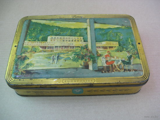 Старинная жестяная коробка