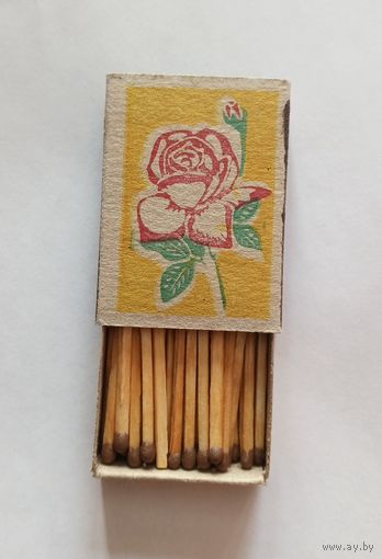 Спичечный коробок. Новый. Со спичками. Синий оборот.