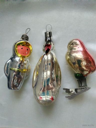 Лот ёлочных игрушек на реставрацию.
