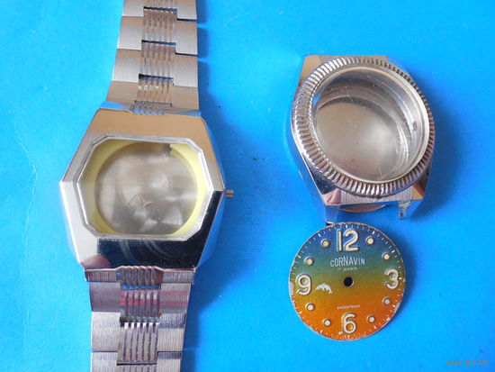 Два корпуса от часов СССР.