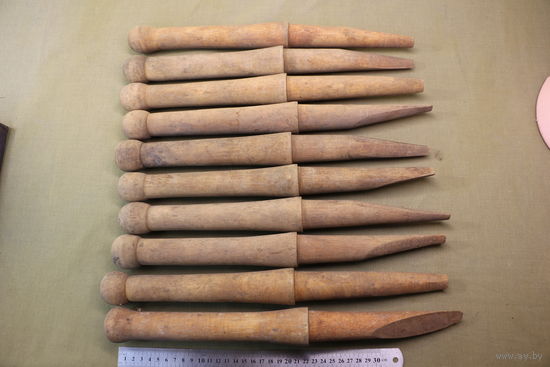 Черенки для военных сапёрных лопат, СССР, липа новые, одним лотам. Распродажа коллекции вещей. С РУБЛЯ! АУКЦИОН!