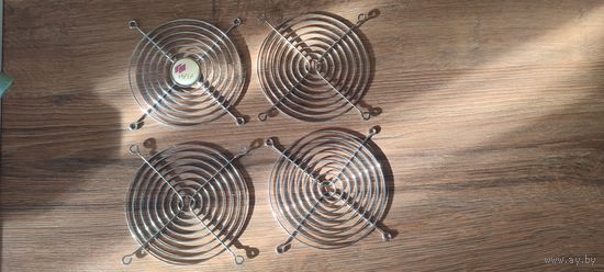 Решетка защитная для куллер вентилятор воздухозаборника 115x115 mm (4 штуки в лоте)