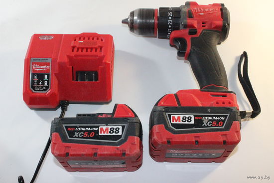 Шуруповерт Milwaukee m88, копия