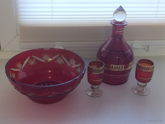 Красное стекло.СССР.