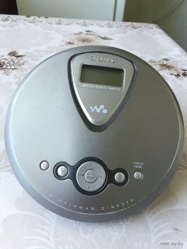 Плеер CD рабочий, работает от сети и батарей,