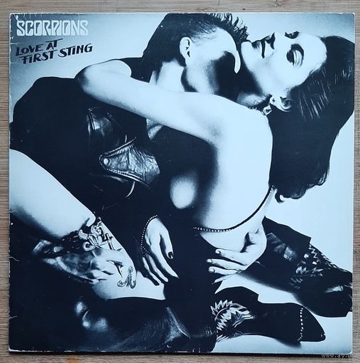 Scorpions – Love At First Sting
