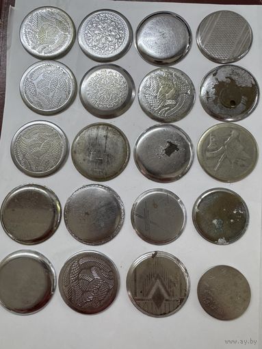 Крышки к часам.цена за все.