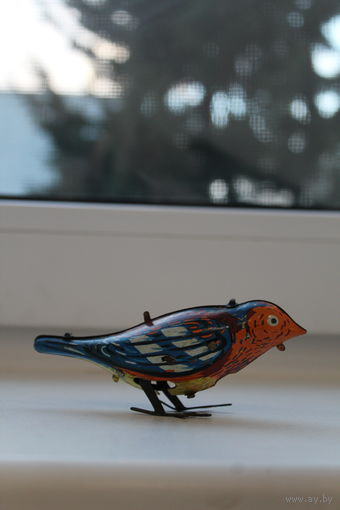 РЕДКОСТЬ! ЖЕСТЯНАЯ ЗАВОДНАЯ ИГРУШКА СССР "ЗЯБЛИК" "МИНСКАЯ ИГРУШКА "