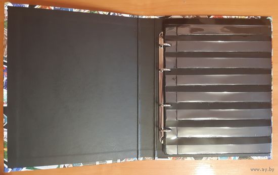 Альбом для марок (8 сменных гибких листов размера 20х25 см). Отличное состояние