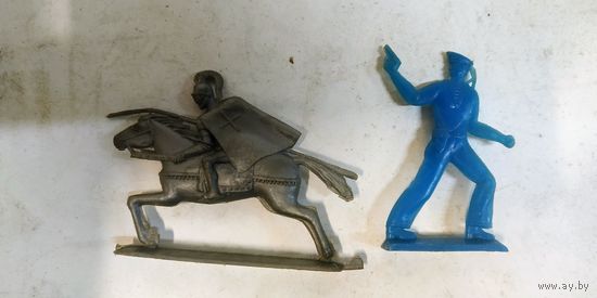 Игрушка солдатик пластмасса из СССР, 2 шт., 5 рублей за обе, почта