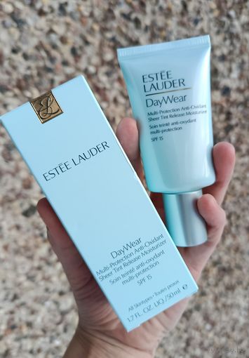 Увлажняющий крем с тональным оттенком Estee Lauder Daywear 50 ml