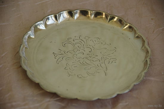 Ваза , тарелка с серебрением 12,5 см