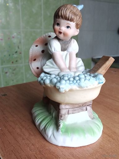 Учимся стирать фарфор.