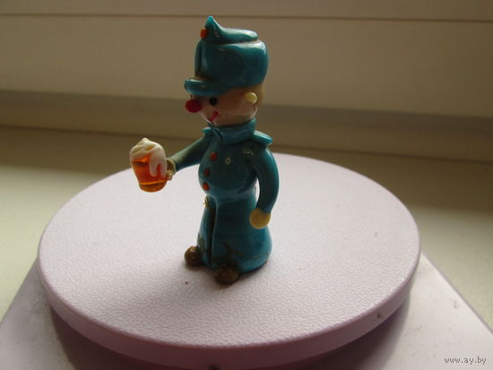 Солдат Швейк . Солдатик . фарфор ,ГДР 50-х,Редкая работа