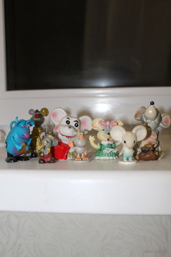 Коллекция разных фигурок МЫШКИ МЫШАТА разные материалы и производители