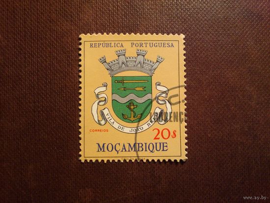 Португальский Мозамбик 1961 г.Герб города  Вила-де-Жуан-Белу,столица провинции Газа./22а/