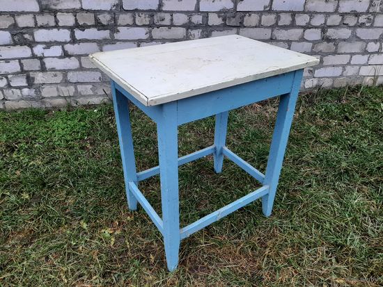 Стол деревянный 81/74/49