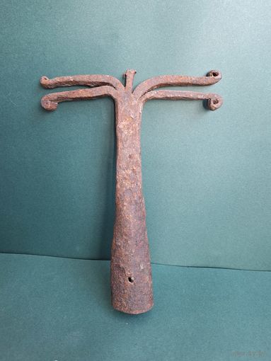 Светец кованый, для лучины.