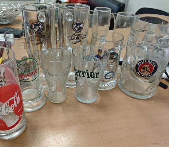 Стаканы брендовые и обычные. Лотом