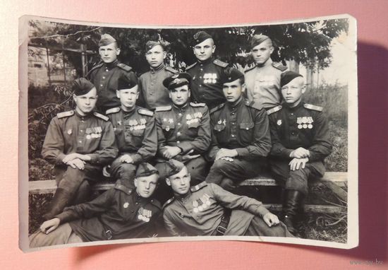 Фото "Победители", Прага, 1945 г.