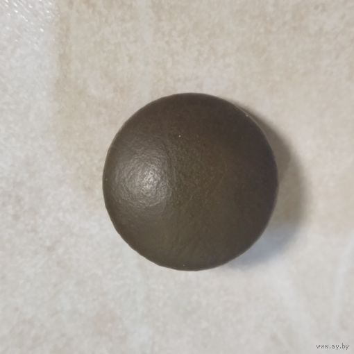 Винтаж.Пуговица. Стальной поддон. Натуральная кожа. Цвет хаки. Ретро СССР.