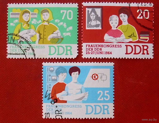 ГДР. Конгресс женщин ГДР. ( 3 марки ) 1964 года.