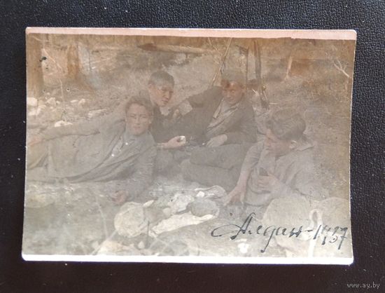 Фото "Экспедиция в поисках золота", золотые прииски в Якутии, г. Алдан, 1937 г., переселенцы из Молодечно