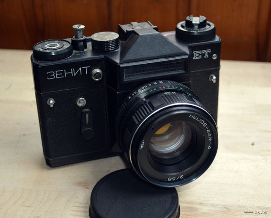 Фотоаппарат Зенит ЕТ с объективом Гелиос 44м-4