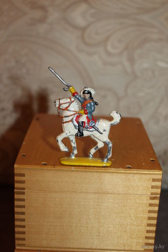 Оловянный солдатик, всадник,  высота с конём 7.5 см.