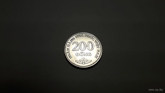 200 донгов 2003 г. Социалистическая Республика Вьетнам. Внимательно читайте объявление.