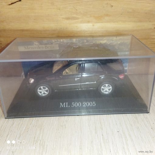Mercedes ML 500.2005.Mercedes Benz Collection.1/43.