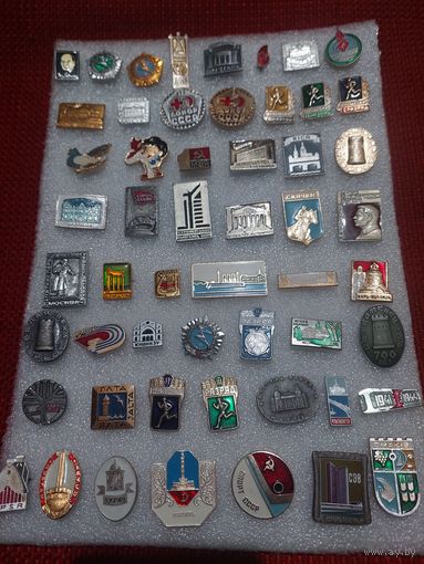 Набор значков 1" 1 значок --1 р. "