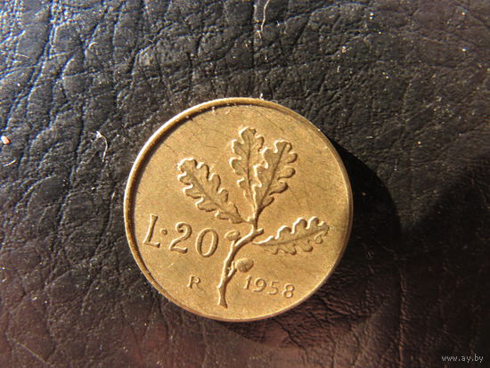 Италия. 20 лир. 1958. С 20 копеек. Распродажа коллекции. Смотрите другие лоты.