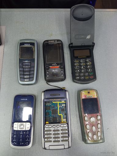 Мобильные телефоны кнопочные 6