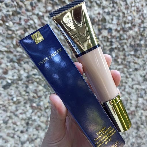 Увлажняющий тональный крем Estee Lauder Futurist Hydra Rescue 35 ml