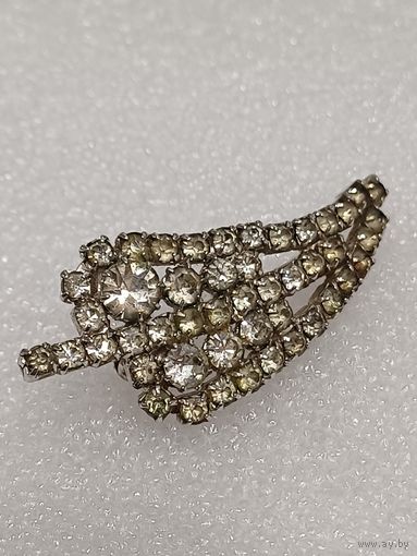 Все лоты с 1р.Изящная Брошь