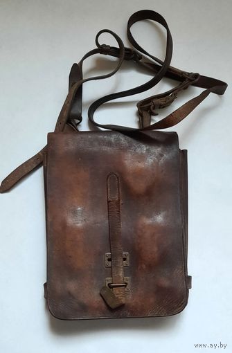 Планшет офицерский , кожаный, с латунн. фурнитурой ,обр.  1946г.  350р.