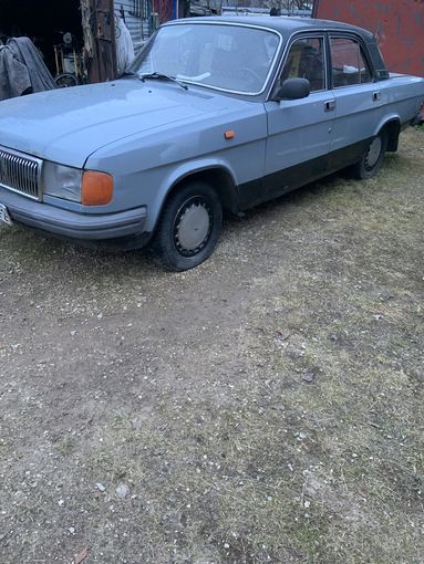 ГАЗ 31 02 на родных документах  и страховке до конца года. Мотор от УАЗ! Требует замены патрубков! Отличная резина