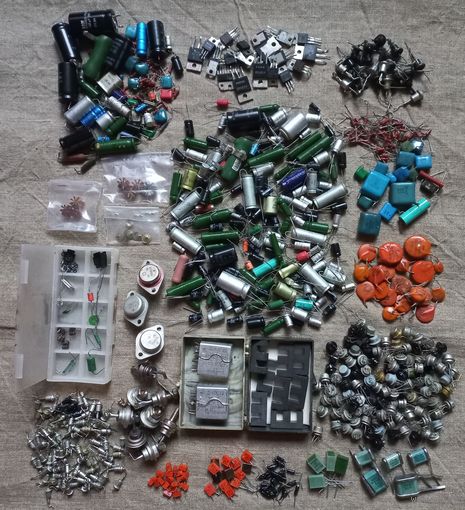 Радиодетали разные более 1 кг.