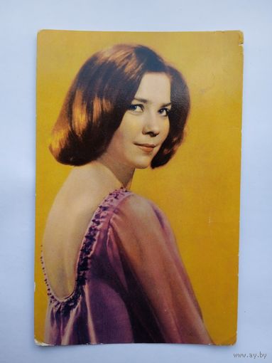 Киноактриса Лариса Голубкина